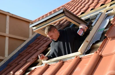 Pose de fenêtres de toit Velux à Noreuil